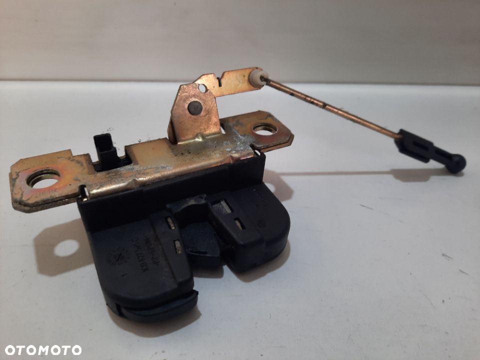 ZAMEK KLAPY BAGAZNIKA VW BEETLE LEON CADDY TOUAREG SLASK WYSYLKA VAT - 1