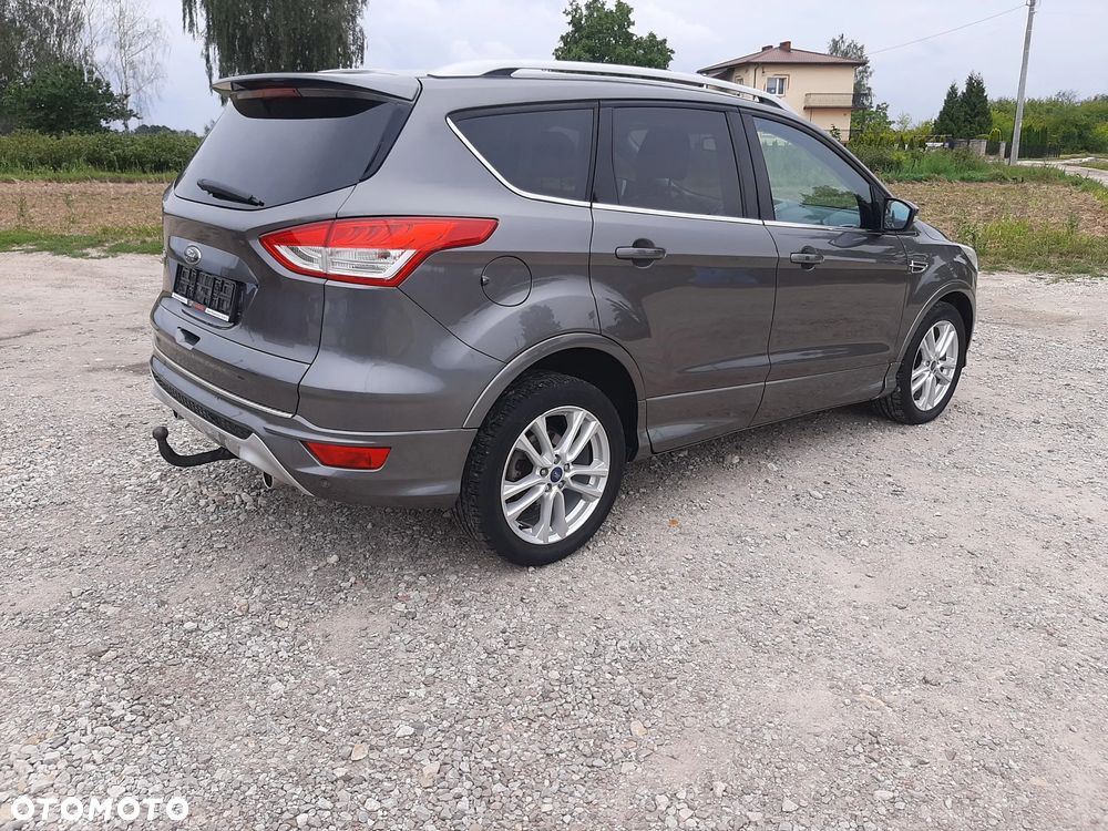 Ford Kuga 2.0 TDCi 2x4 Titanium - 2
