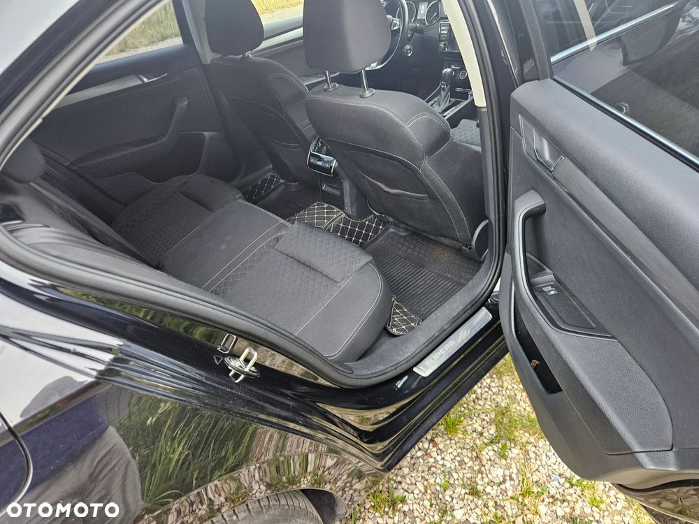 Skoda Superb 2.0 TDI 4x4 Style DSG - 11