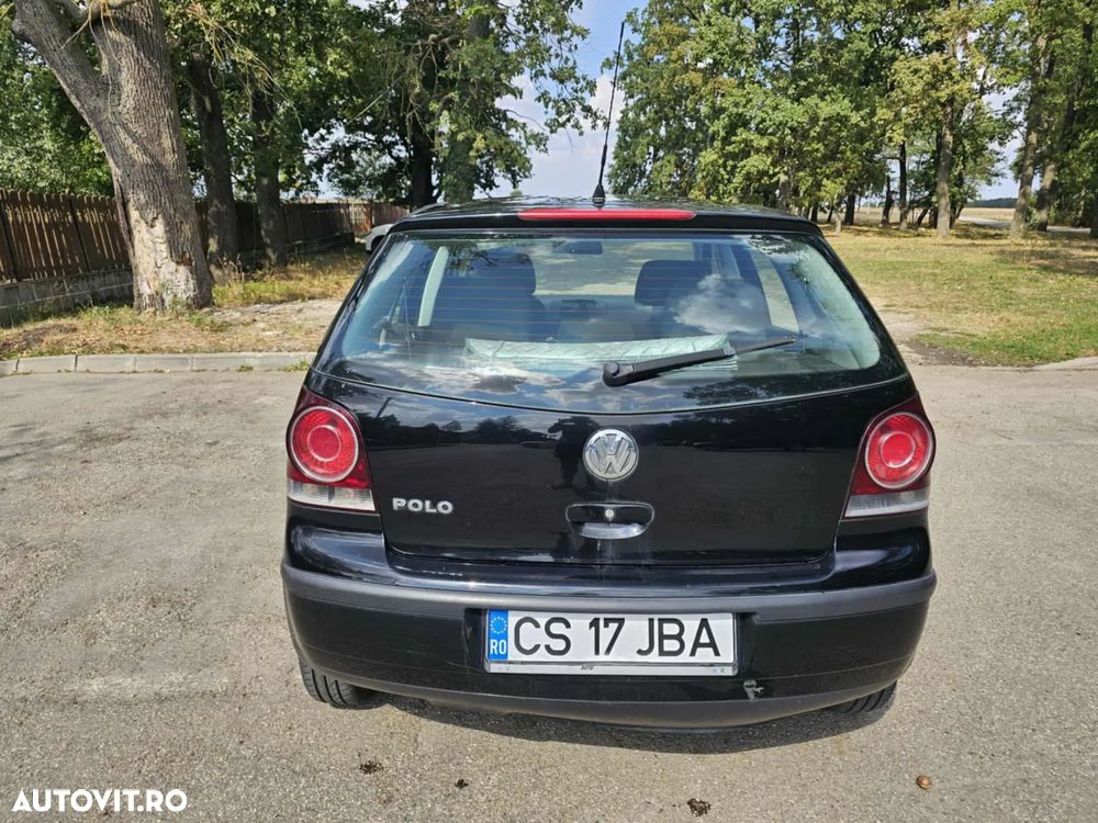 Volkswagen Polo - 2