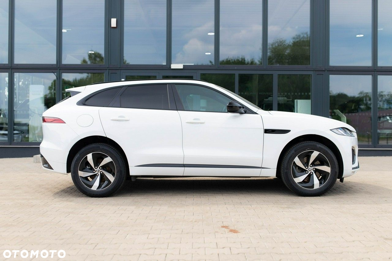 Jaguar F-Pace - 8