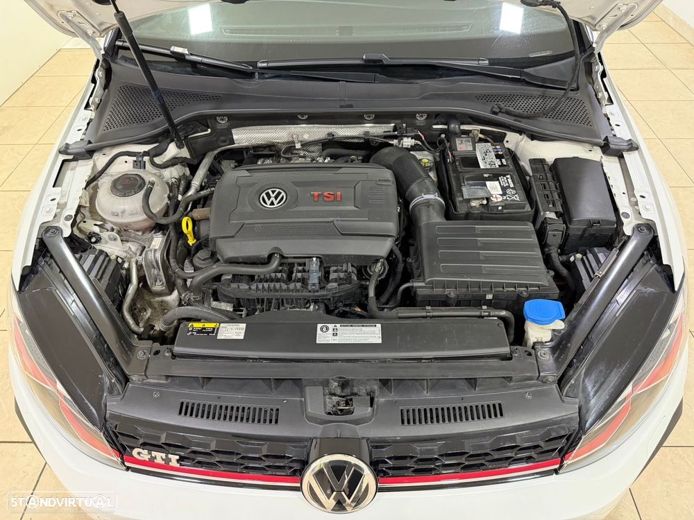 VW Golf 2.0 TSi GTi DSG Performance - 10