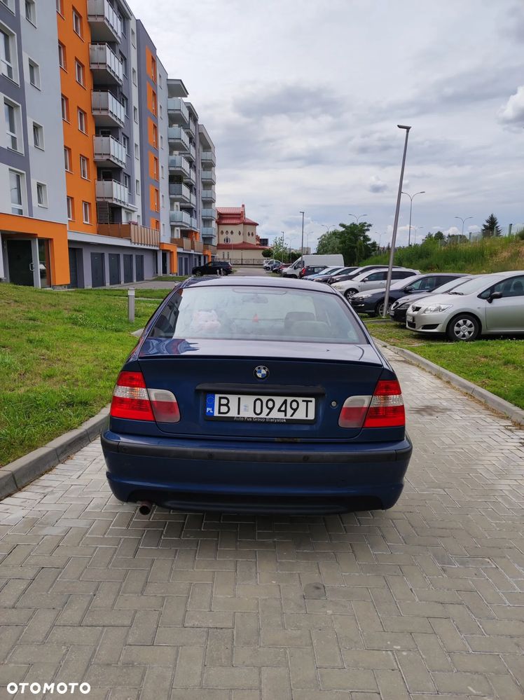 BMW Seria 3 318i - 2