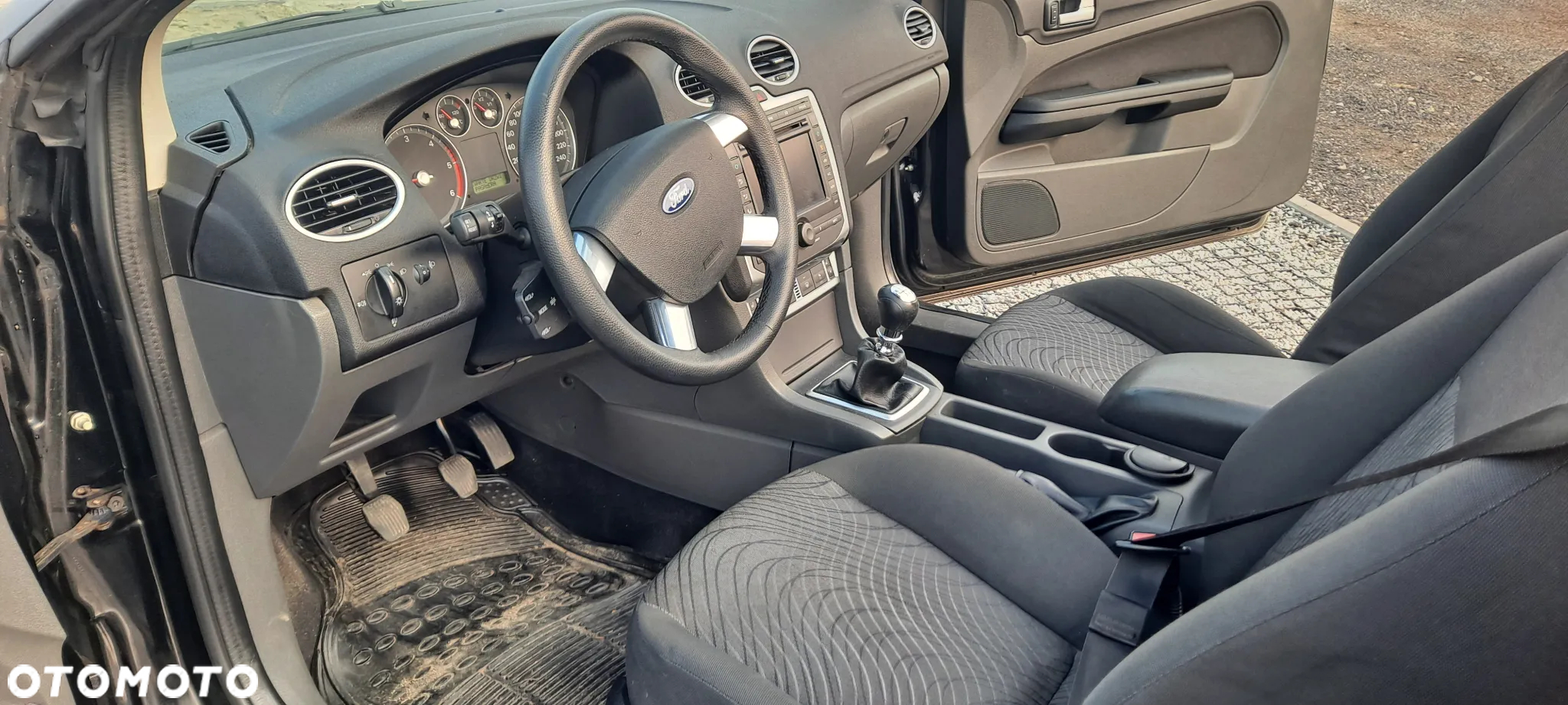 Ford Focus Coupe-Cabriolet 2.0 TDCi DPF Black Magic - 16