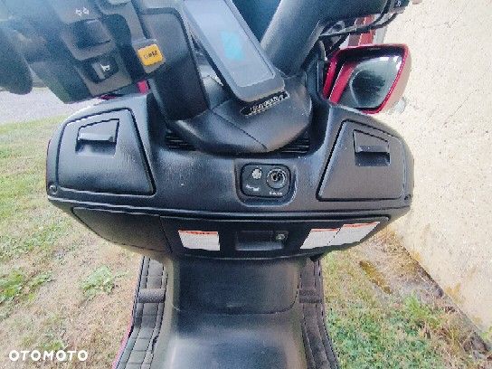 Suzuki Burgman - 19