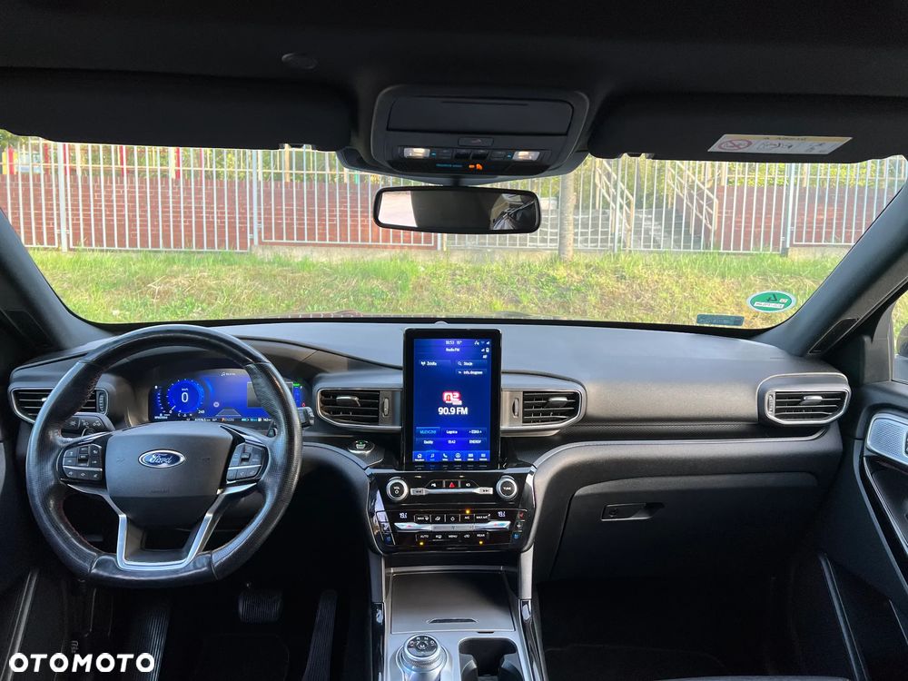 Ford Explorer 3.0 EcoBoost PHEV 4WD ST-Line - 24