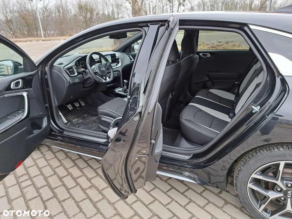 Kia ProCeed 1.5 T-GDI GT Line - 15