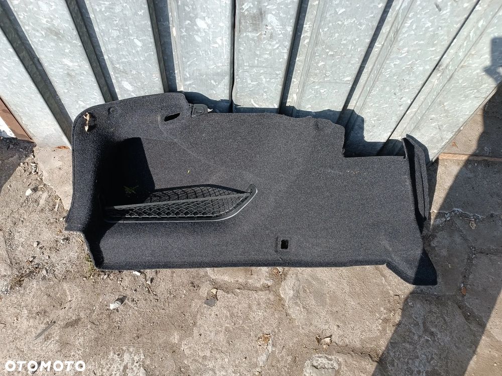 BMW F10 LIFT BOCZEK TAPICERKA BAGAŻNIKA LEWA - 1