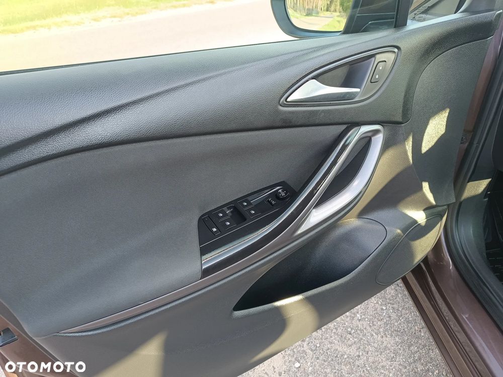 Opel Astra 1.6 D (CDTI) Start/Stop Dynamic - 18
