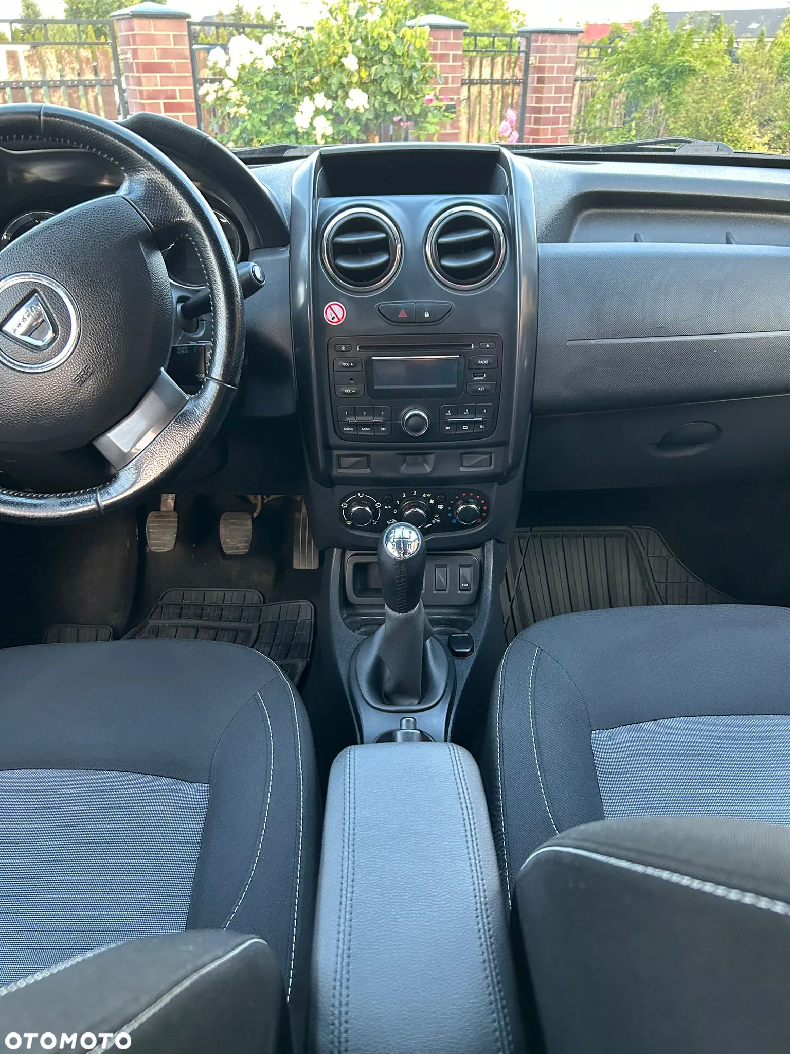 Dacia Duster 1.6 SCe Comfort - 12