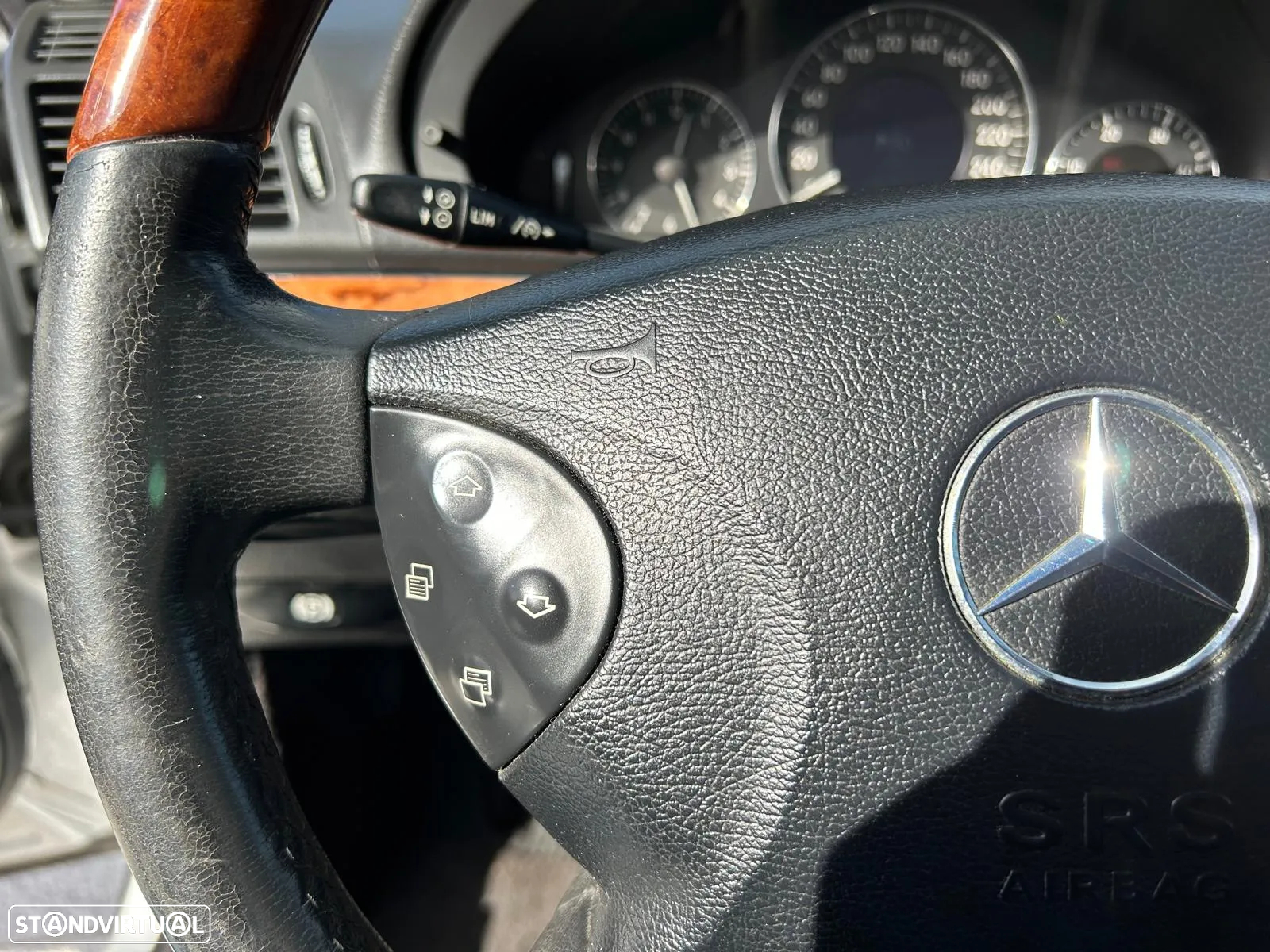 Mercedes-Benz E 270 - 18