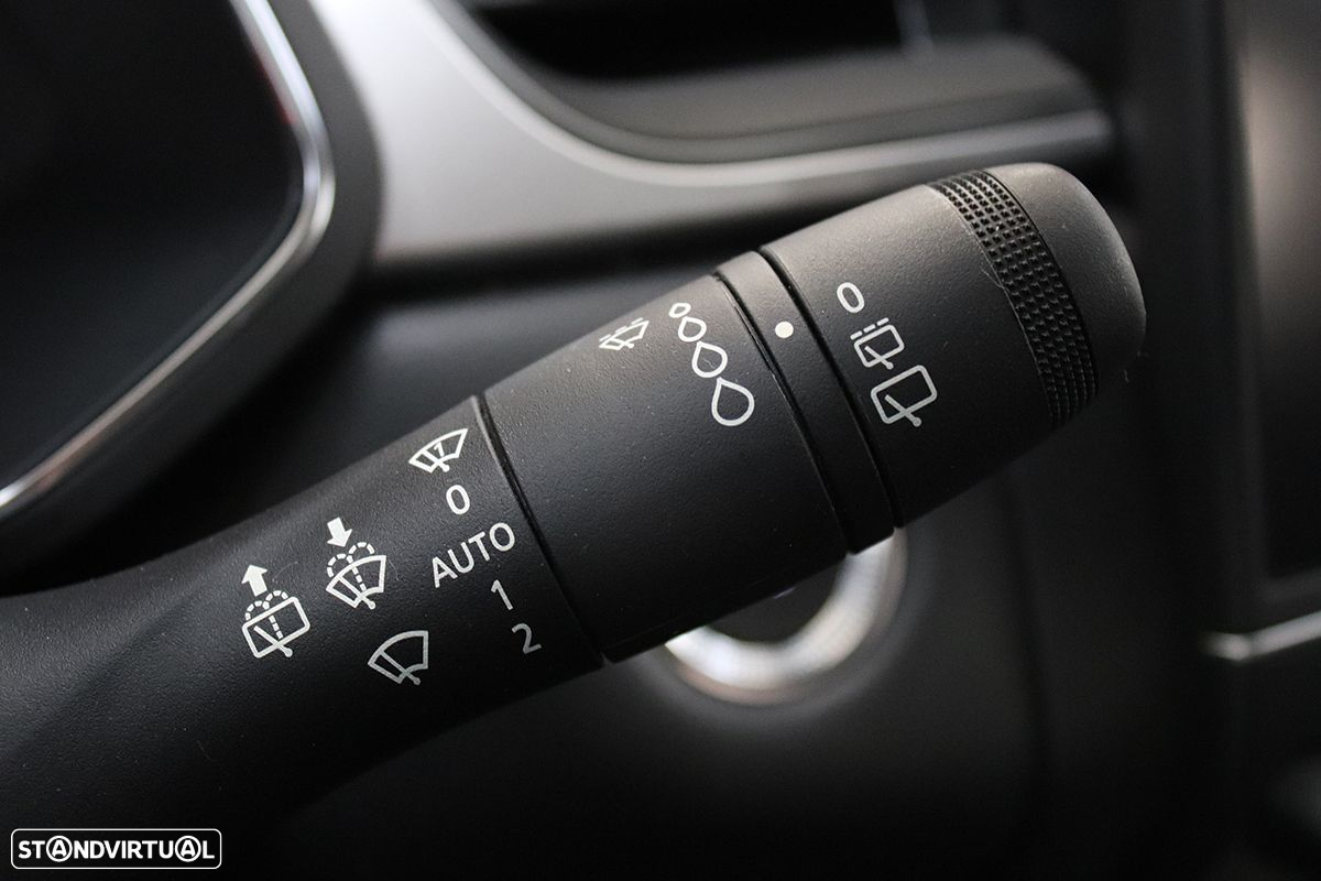 Renault Captur 1.0 TCe Techno Bi-Fuel - 16