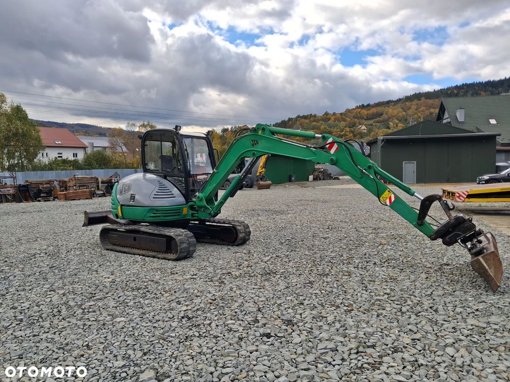 JCB 8052 - 3