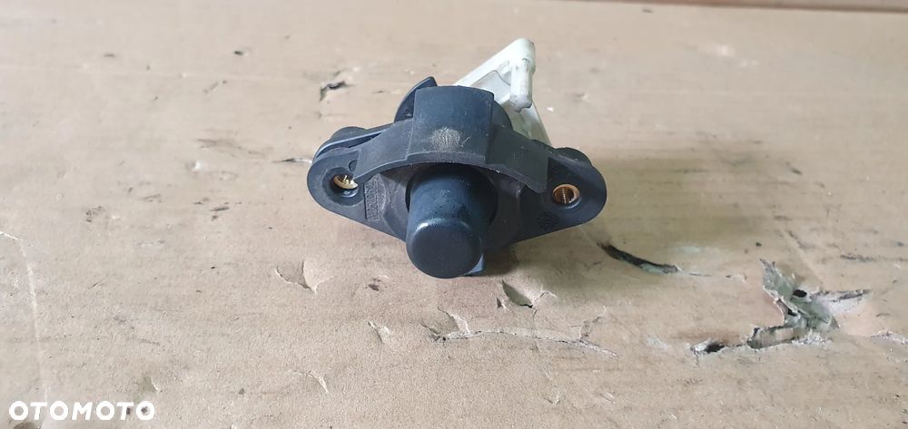 Klamka przycisk klapy bagażnika Toyota Aygo I - 1