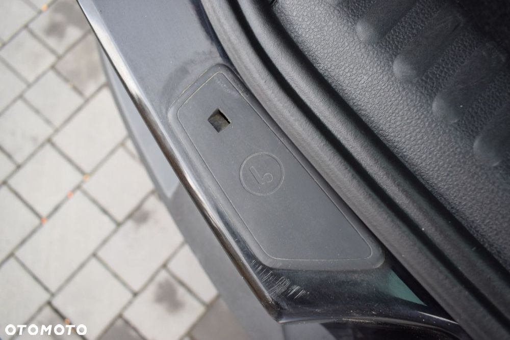 Volkswagen Tiguan - 14