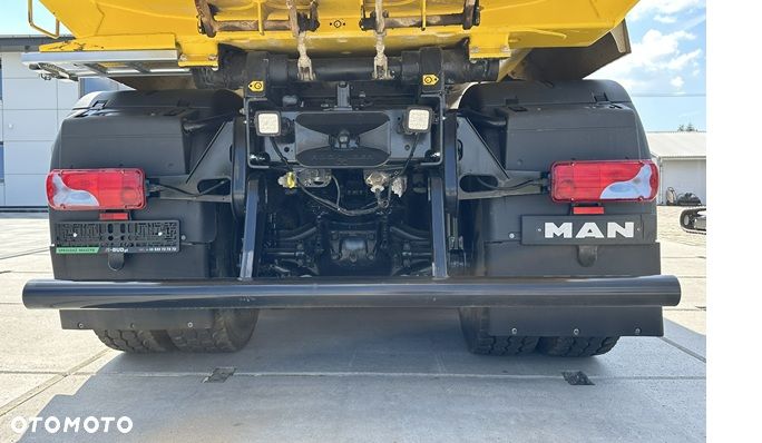 MAN TGS 41.460 8X8 - 35