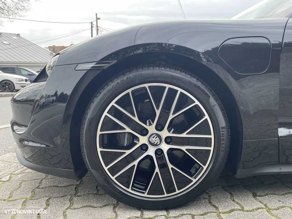 Porsche Taycan Standard - 11
