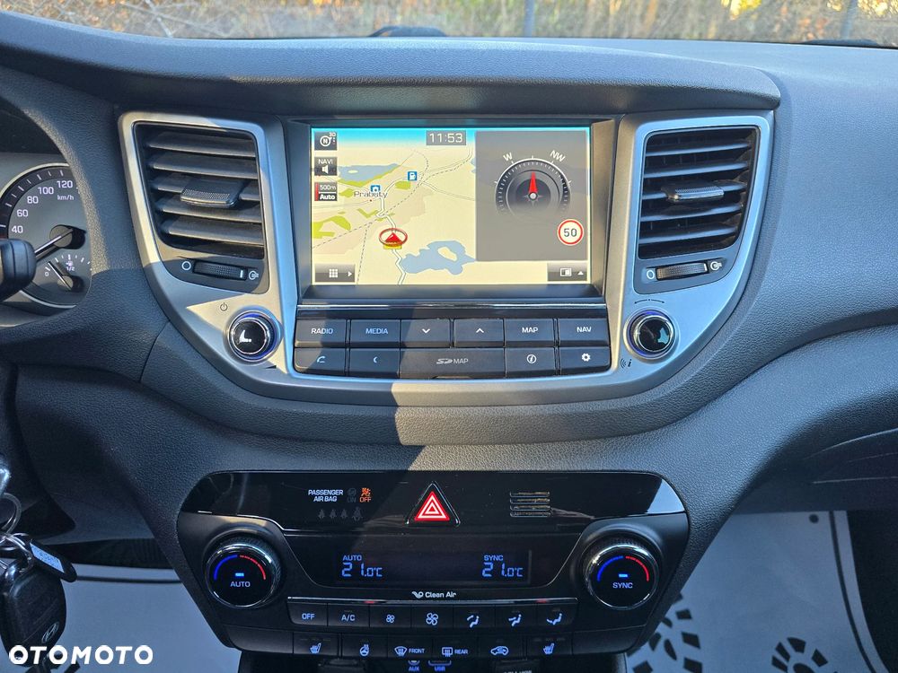 Hyundai Tucson 2.0 CRDI 4WD Automatik Style - 26