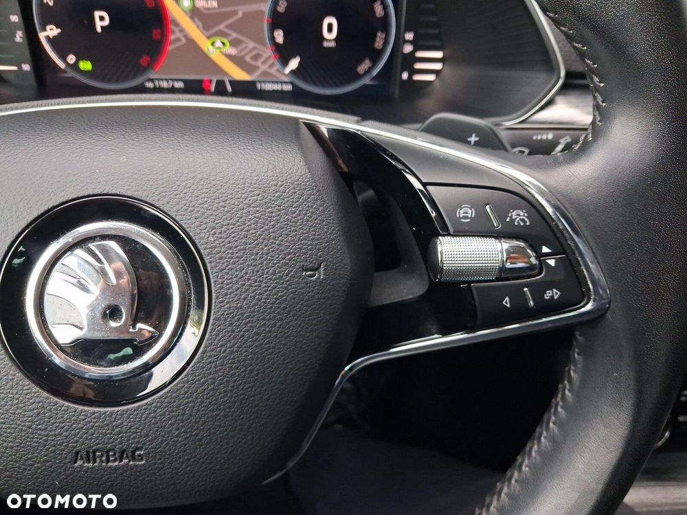 Skoda Superb 2.0 TDI SCR Style DSG - 37