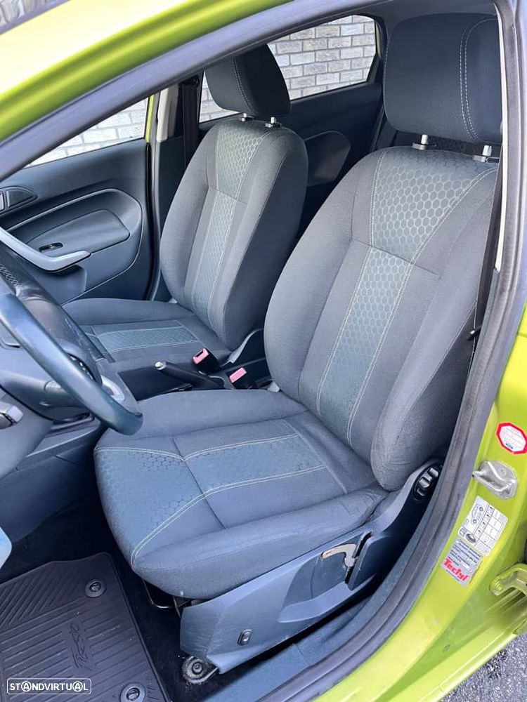 Ford Fiesta - 7
