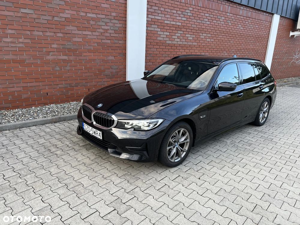 BMW Seria 3 320e M Sport - 6