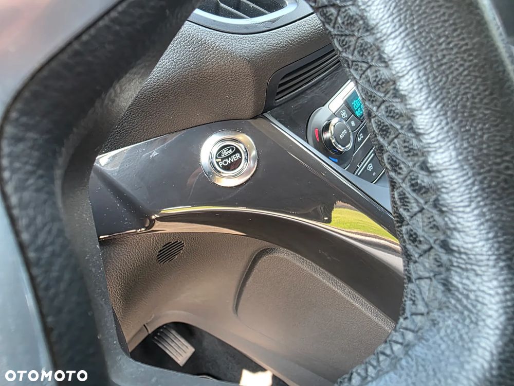 Ford Kuga - 14