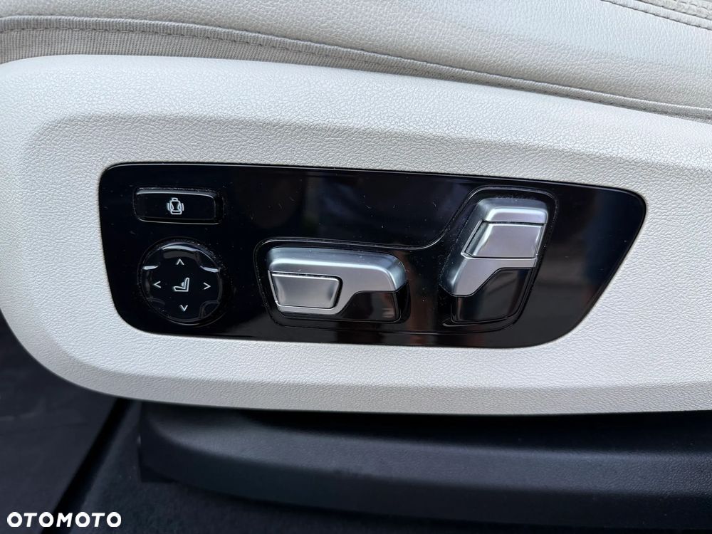 BMW X5 xDrive30d - 23