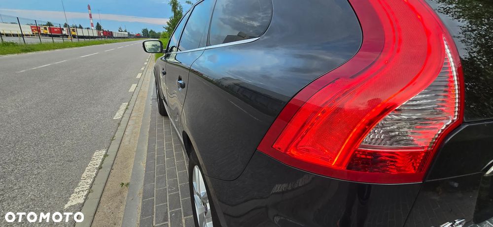 Volvo XC 60 D4 AWD Geartronic Summum - 31