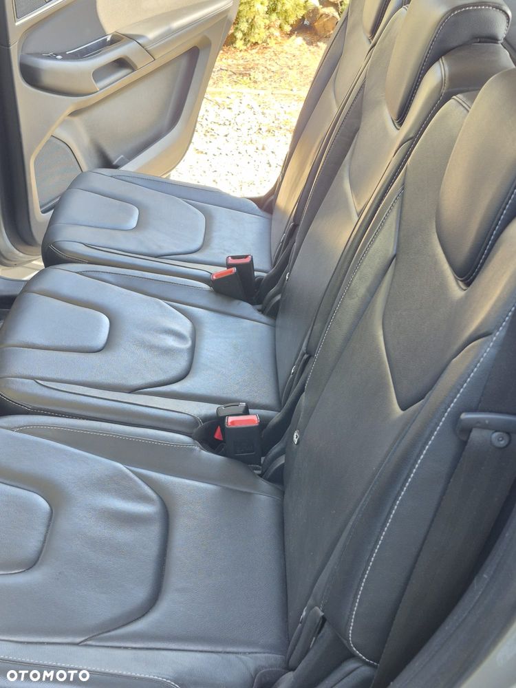 Ford S-Max 2.0 TDCi 4WD Titanium PowerShift - 29