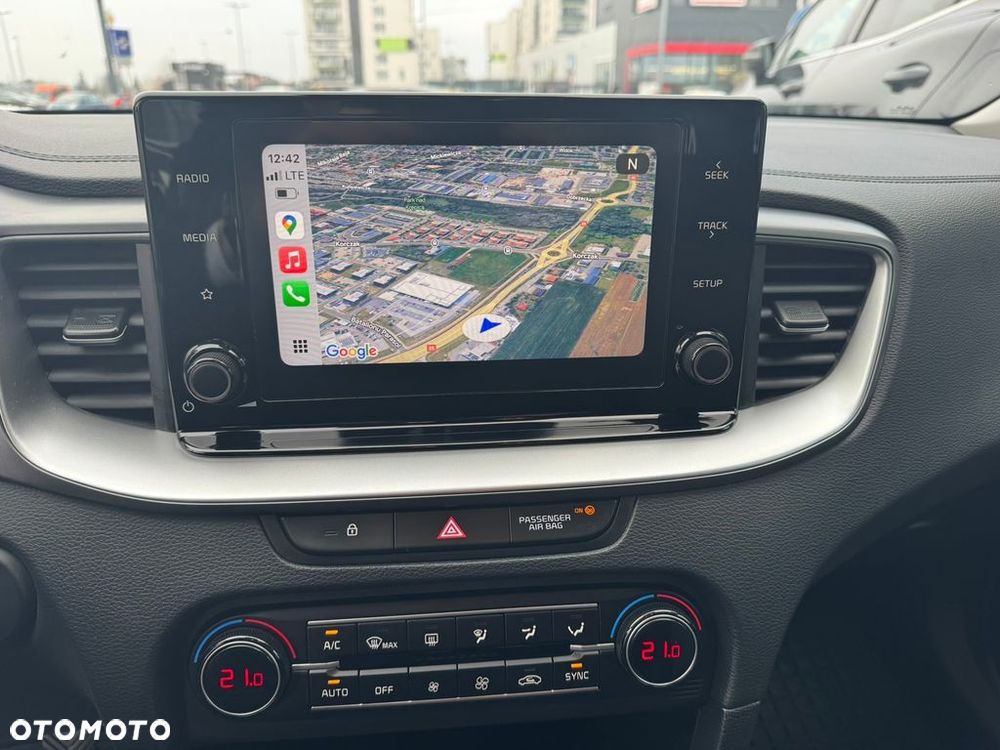 Kia Ceed 1.5 T-GDI M - 11