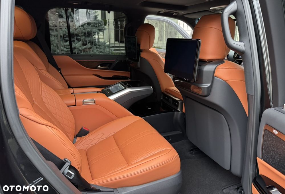 Lexus LX - 23