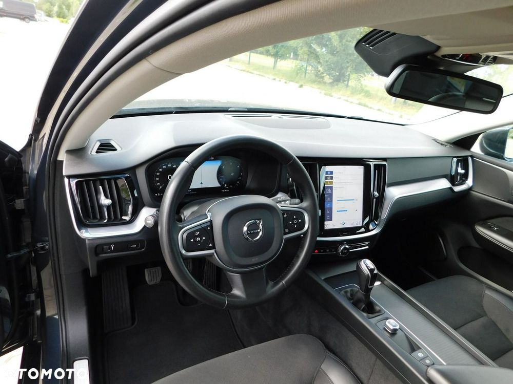 Volvo V60 D3 Momentum Pro - 15