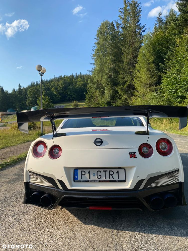 Nissan GT-R Track Edition - 11