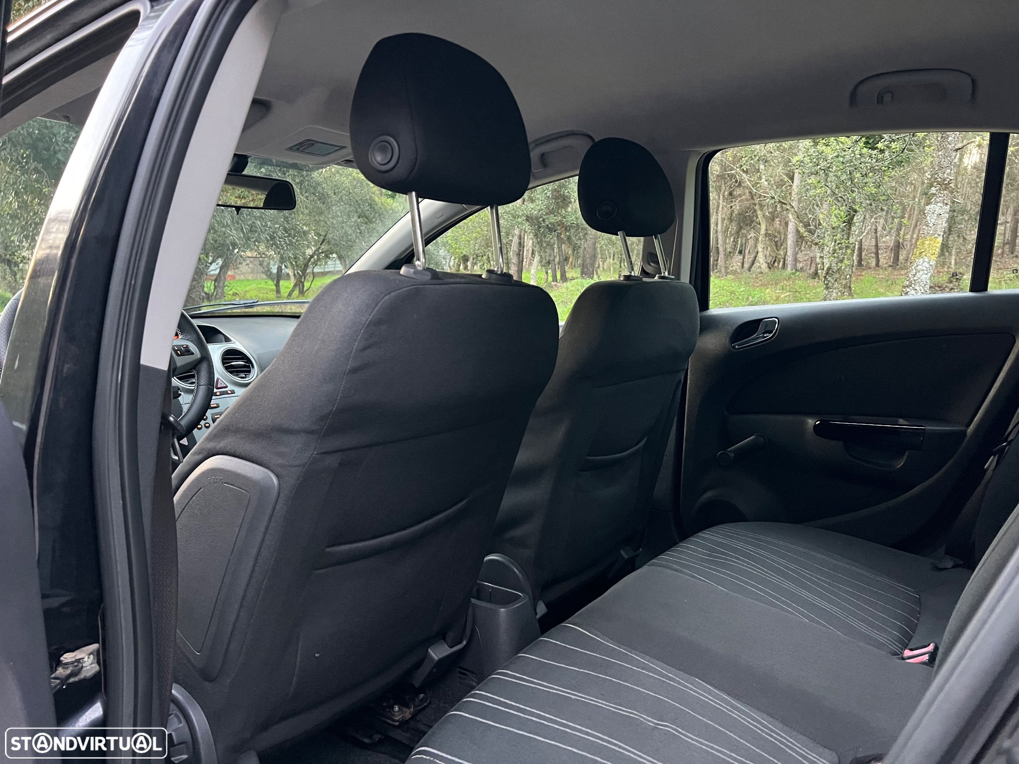 Opel Corsa 1.2 CMON - 16
