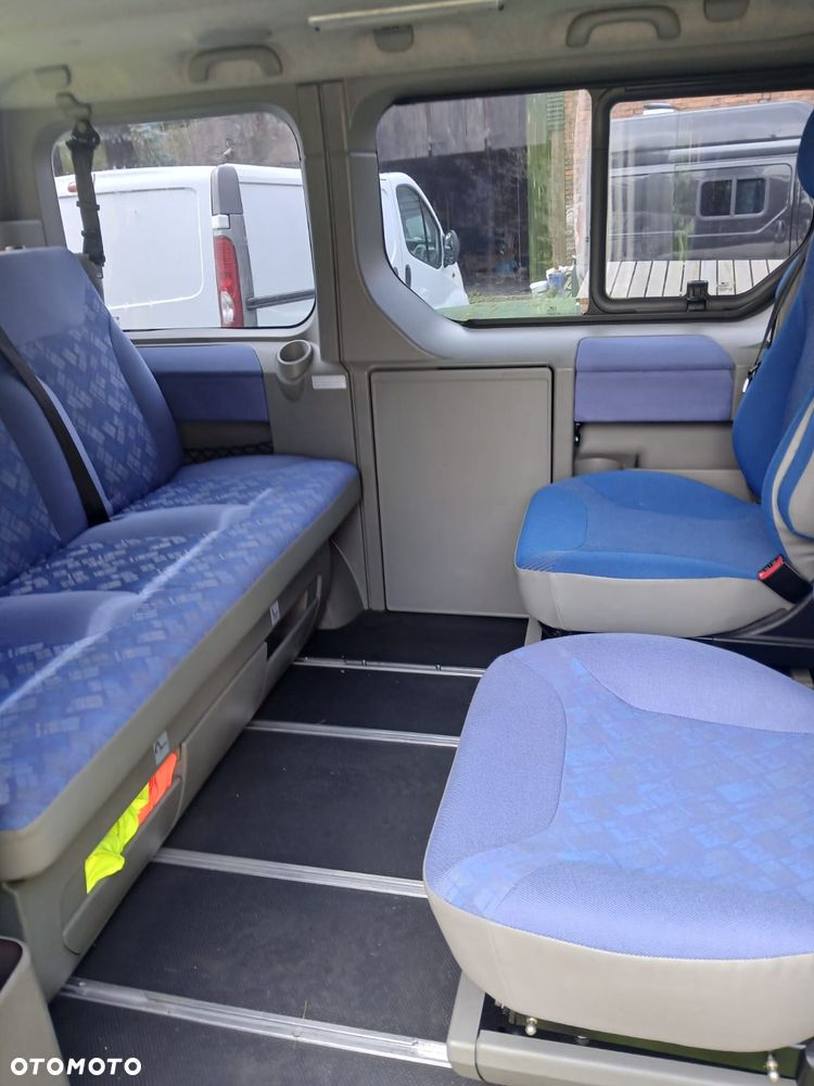 Opel Vivaro - 5