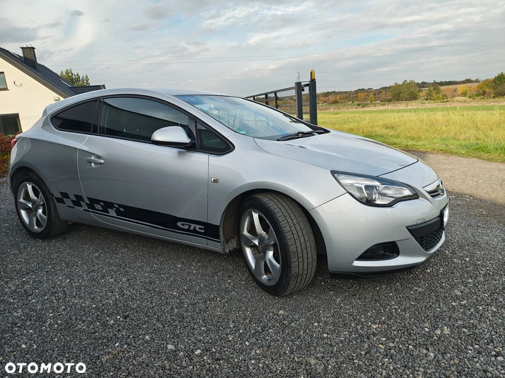 Opel Astra GTC 1.4 Turbo - 5