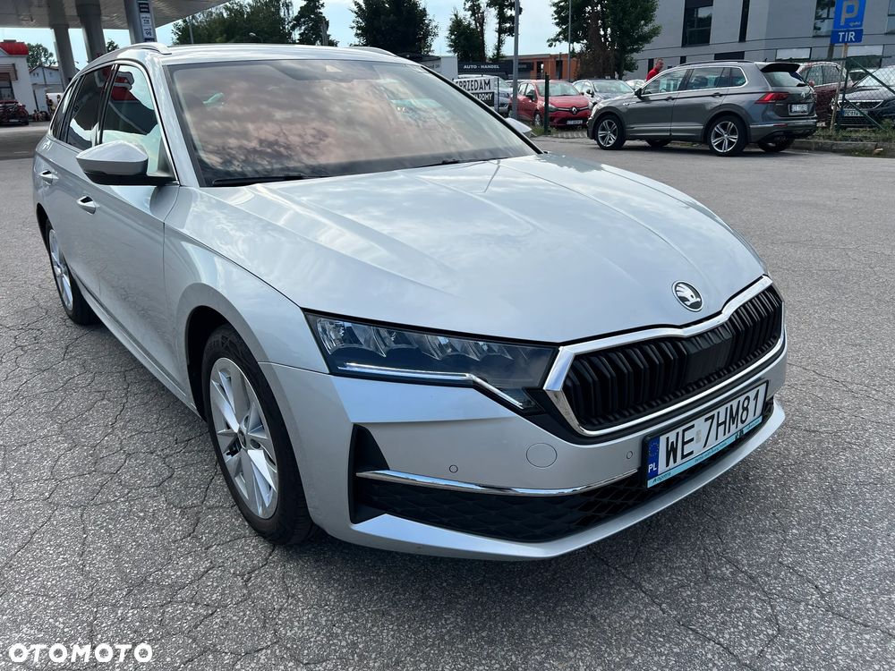 Skoda Octavia 1.5 TSI mHEV Selection DSG - 2