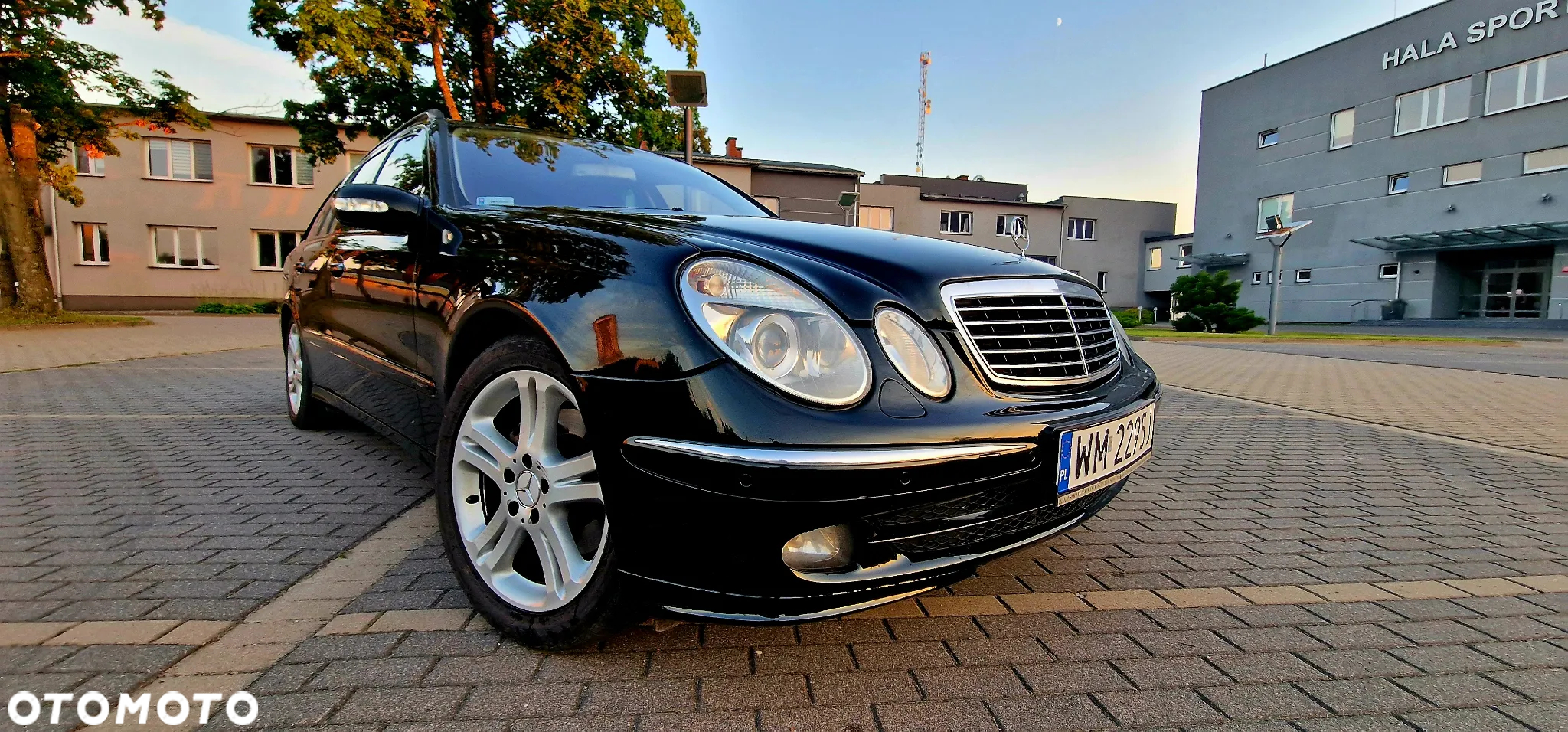 Mercedes-Benz Klasa E 320 CDI T Avantgarde - 13