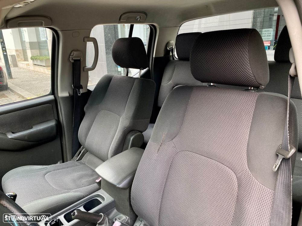 Nissan Navara 2.5 dCi CD SE Comfort - 12