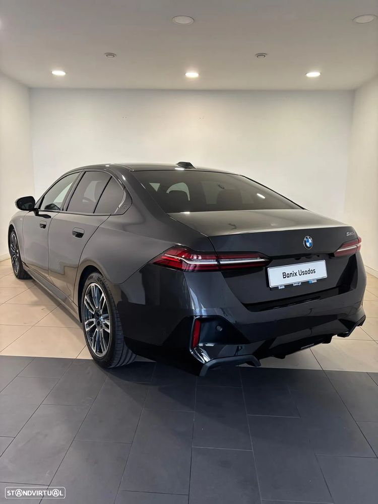 BMW 520 d Pack Desportivo M - 2
