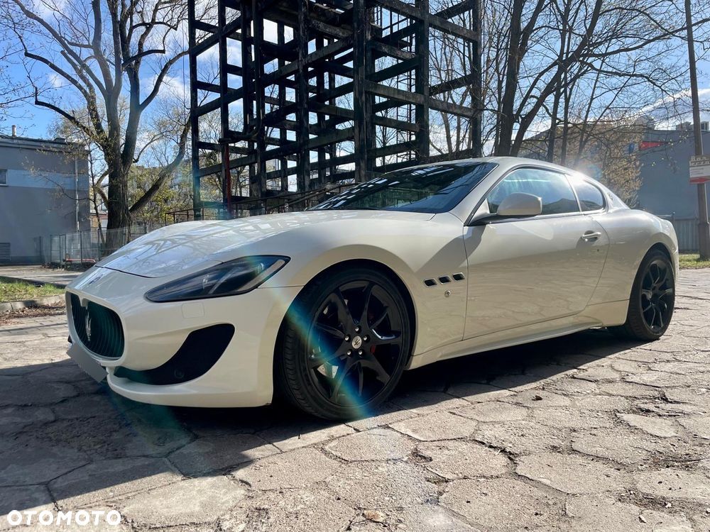 Maserati GranTurismo S Automatik - 1