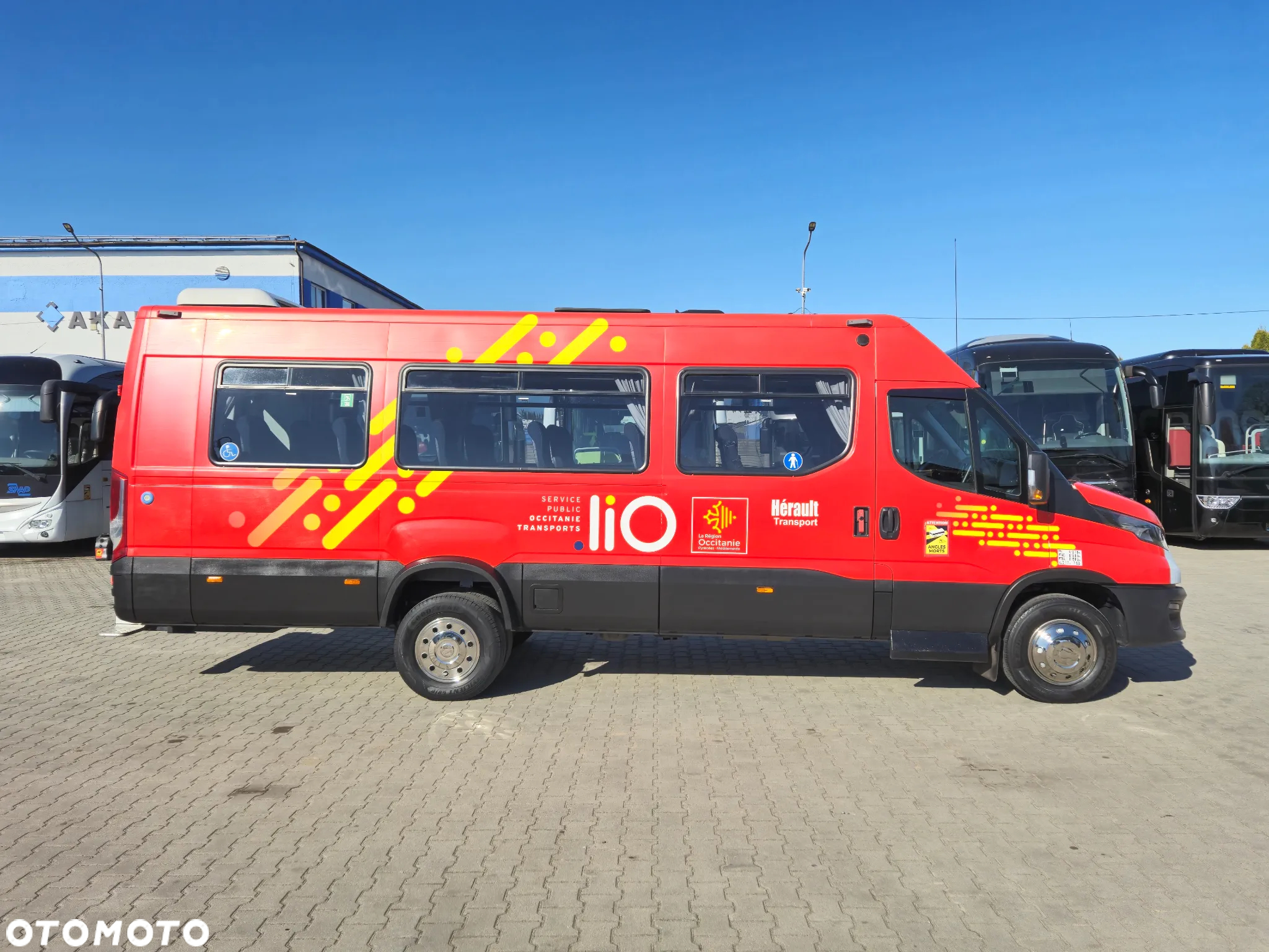 Iveco DAILY 65C18 / SPROWADZONE / 23 MIEJSCA/ KLIMATYZACJA/ WINDA DLA OSÓB NIEPEŁNOSPRAWNYCH - 4