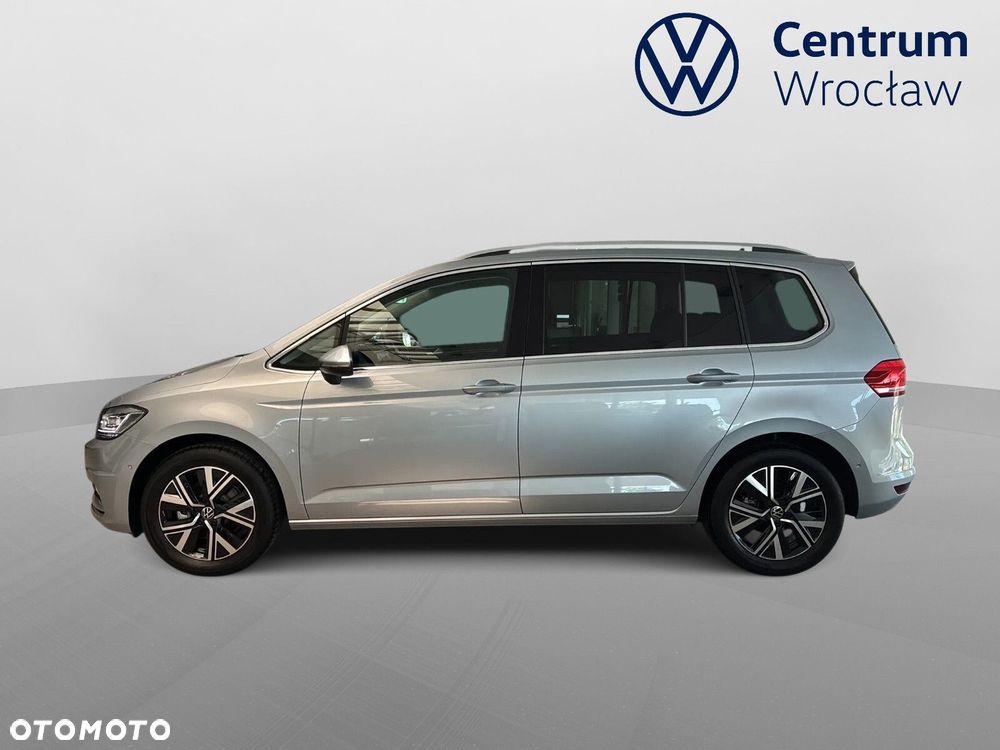 Volkswagen Touran - 11