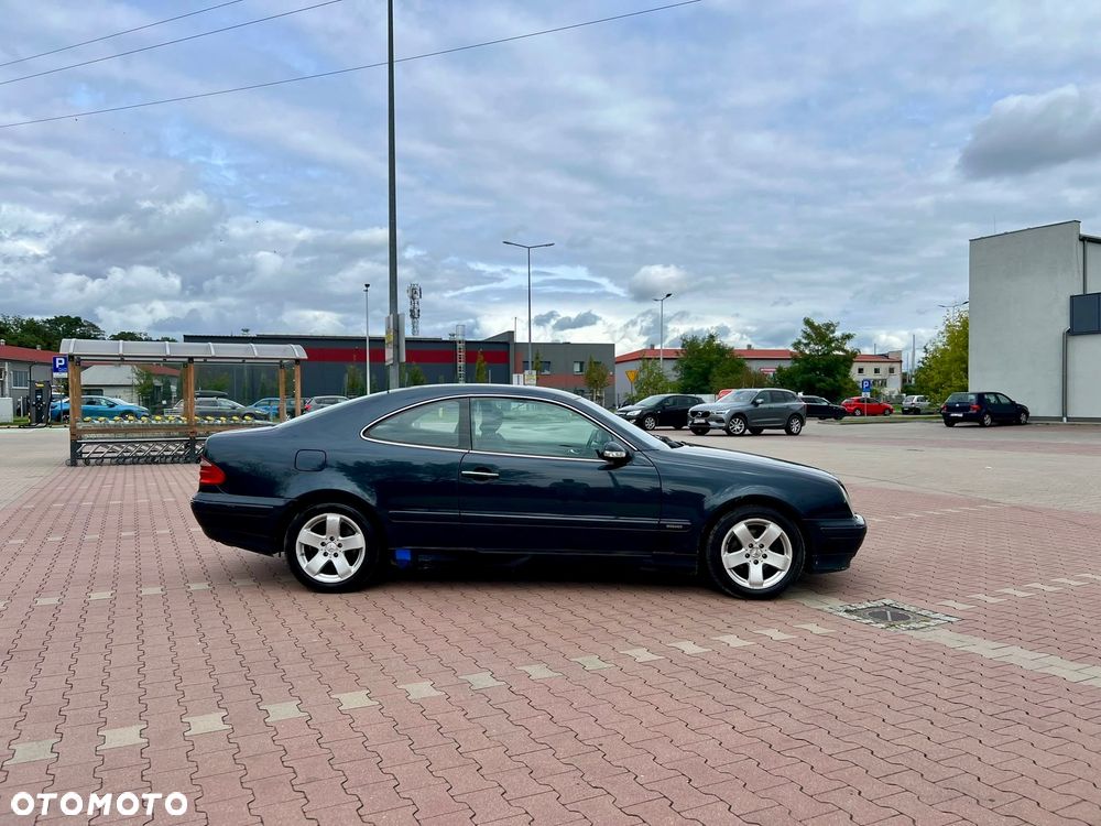 Mercedes-Benz CLK - 7