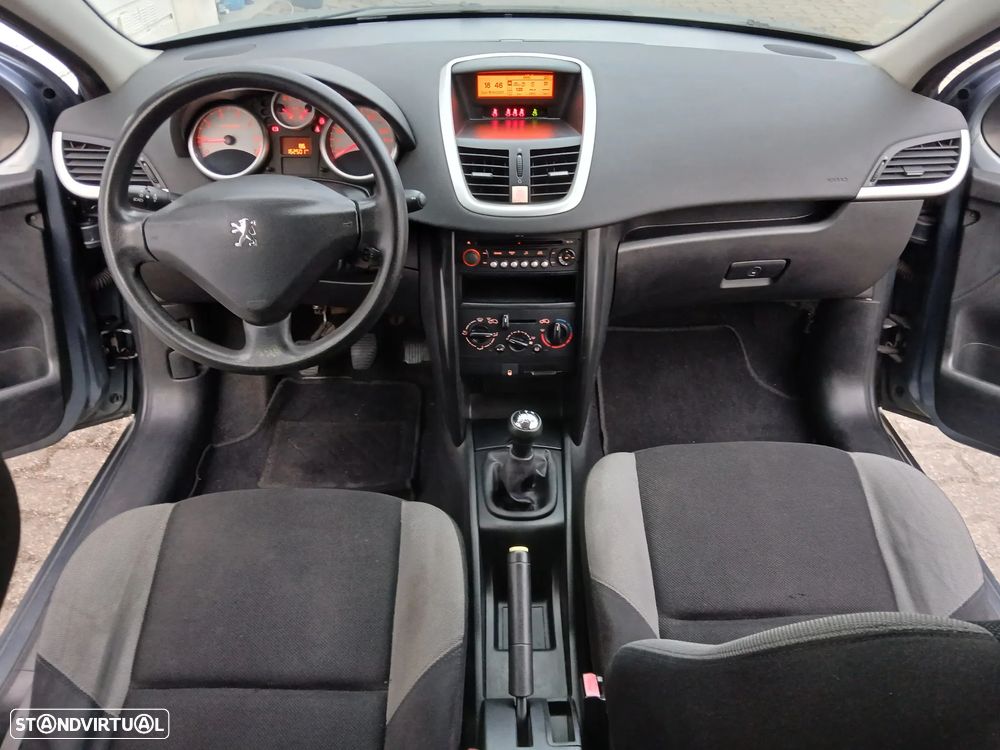 Peugeot 207 1.4 16V Sport - 9