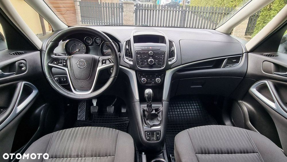 Opel Zafira - 13