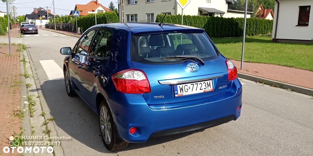 Toyota Auris 1.8 Premium - 29