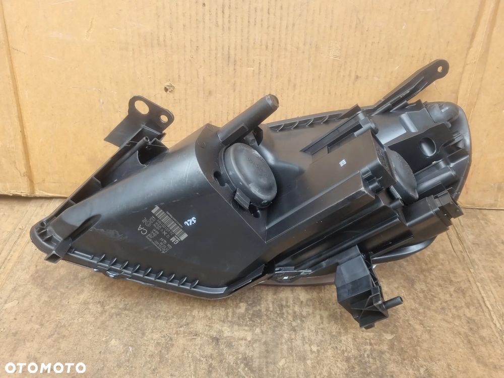 OPEL ZAFIRA B LAMPA PRAWY PRZÓD - 9
