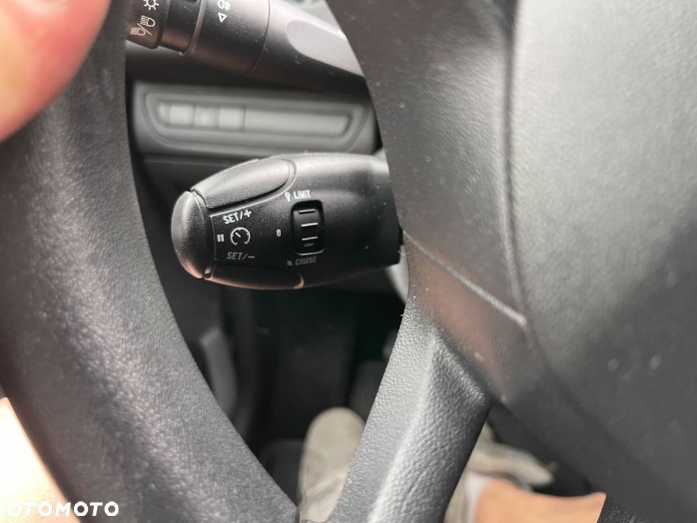 Peugeot 208 1.2 PureTech Active - 17