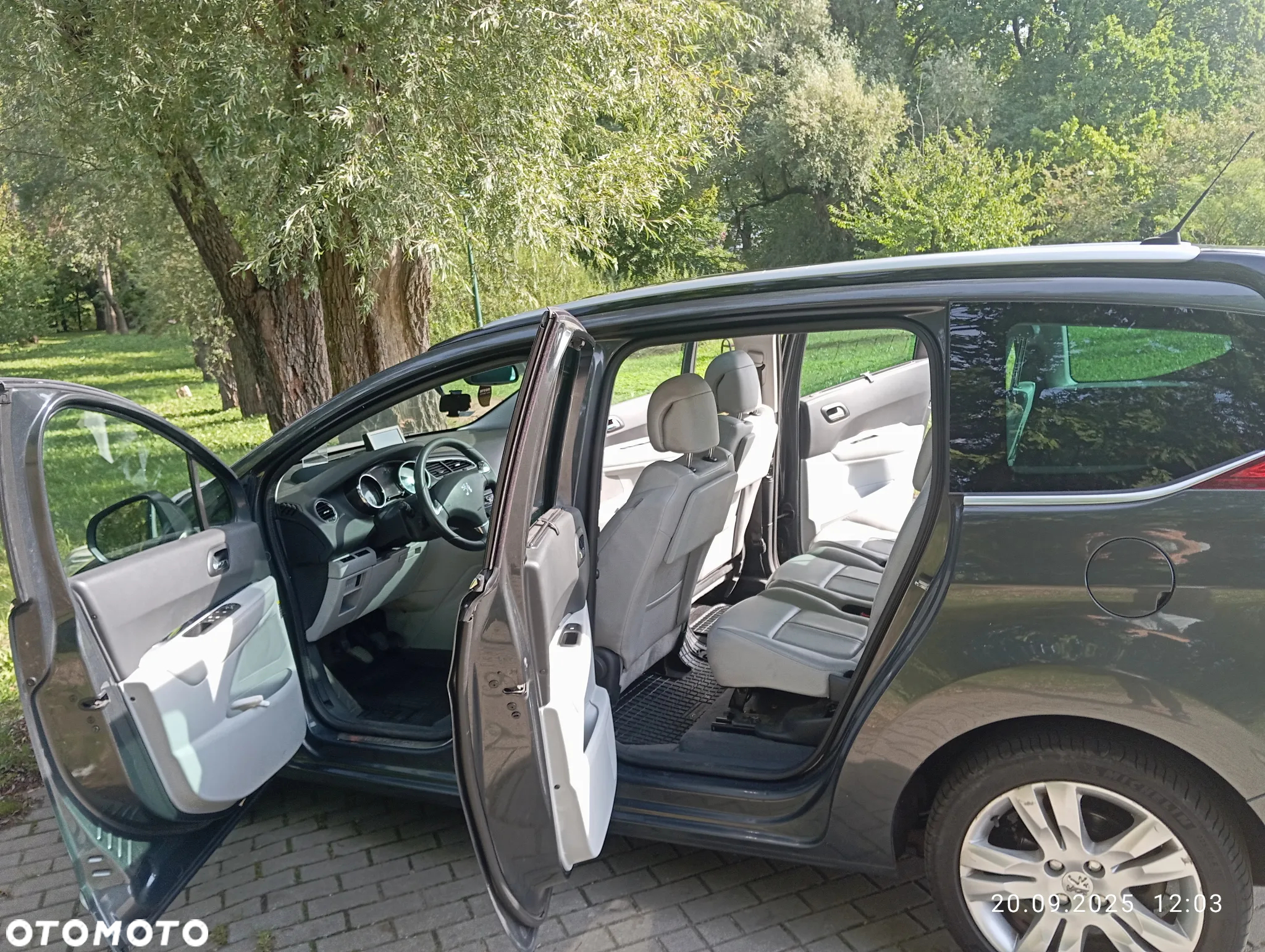 Peugeot 5008 - 4